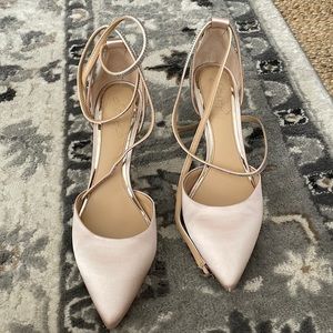 7.5 worn once, Badgley Mischka low heel